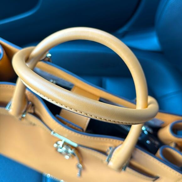 MICHAEL KORS HAMILTON MEDIUM SATCHEL KEY LOCK SHOULDER BAG CIDER YELLOW LEATHER - Picture 2 of 10